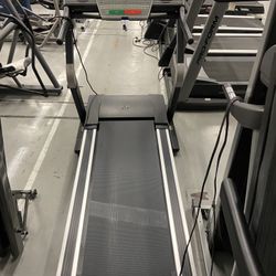  NordicTrack E 4400 Folding Treadmill for Home Gym