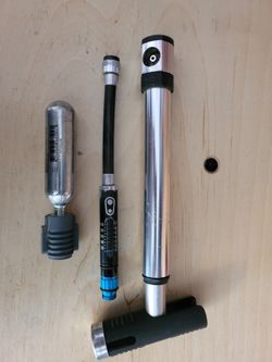 Crankbrothers HP Klic Gauge w/ co2

