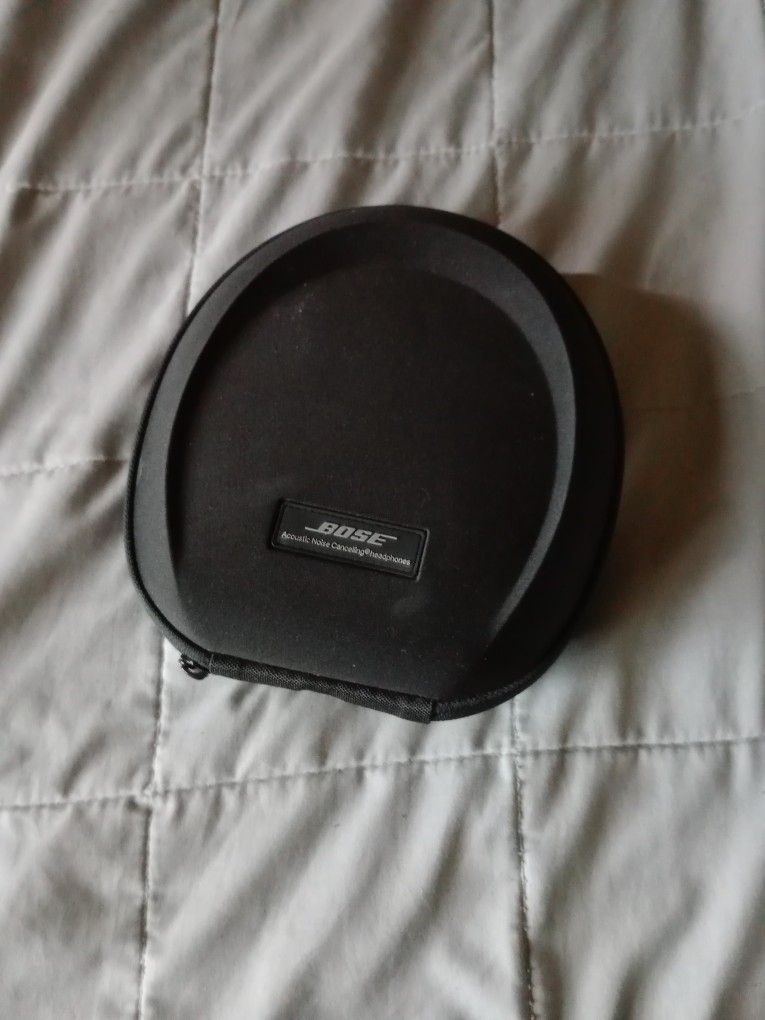 Bose Acoustic Noise Cancelling Headphones