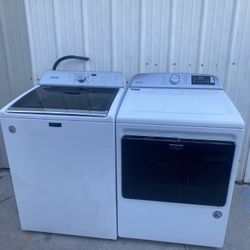 MAYTAG. WASHER. AND. DRYER. SET. 