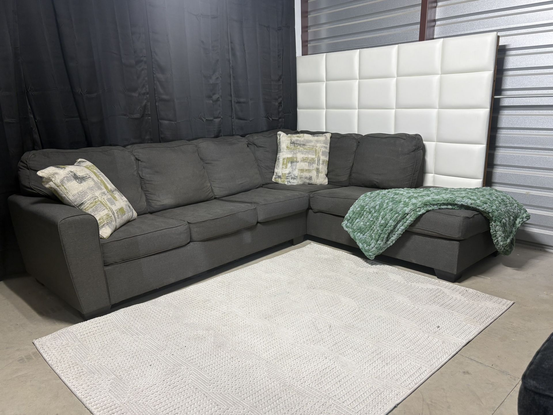 Gray Sectional Couch - Free Delivery π