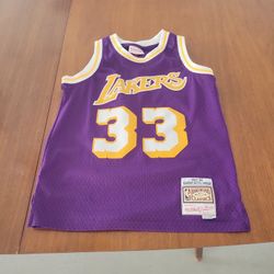 Kareem Abdul Jabbar Lakers Jersey