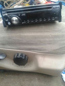 jvc cd player w auxiliary $50.00