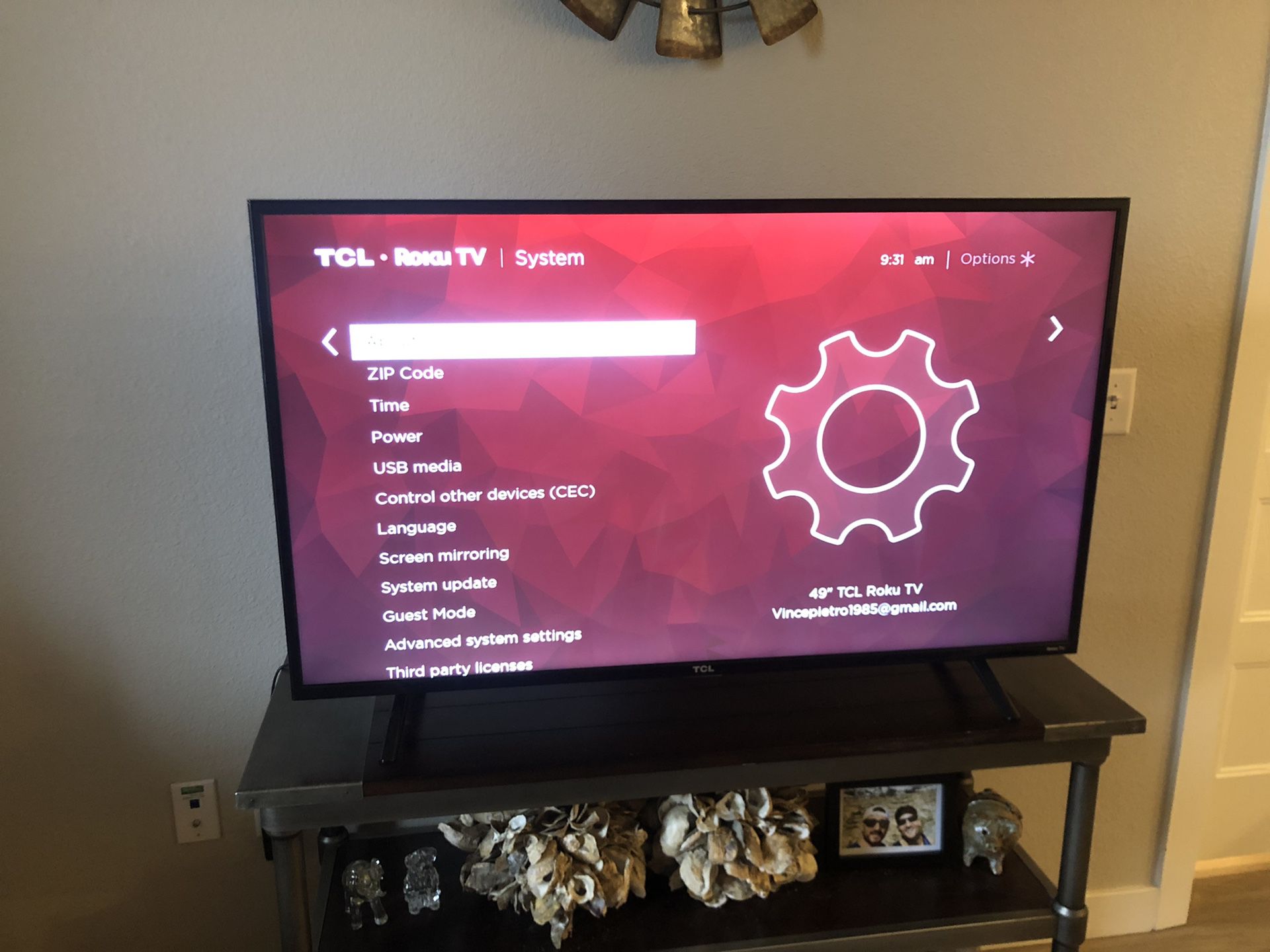 Like new 49” TCL ultra 4d hdr tv