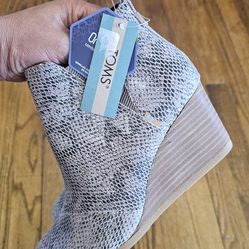 Tom's Women's Shoes size 6 New🔥