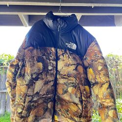Supreme x The North Face Nuptse Jacket “Leaves” (Leaf Camo) – Large