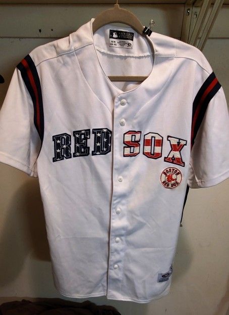 TRUE FAN PATRIOTIC BOSTON RED SOX BASEBALL JERSEY SIZE M (38-40)
