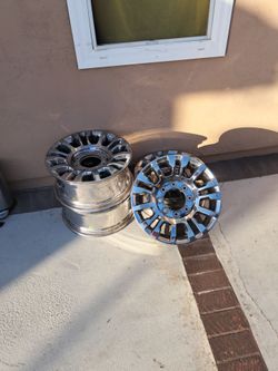 Ford F250 diesel Stock 18" rims chromed