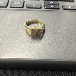 M Gold Ring 