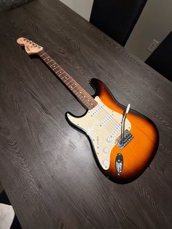 (LEFT HANDED) Squier Strat by Fender (Affinity Series)