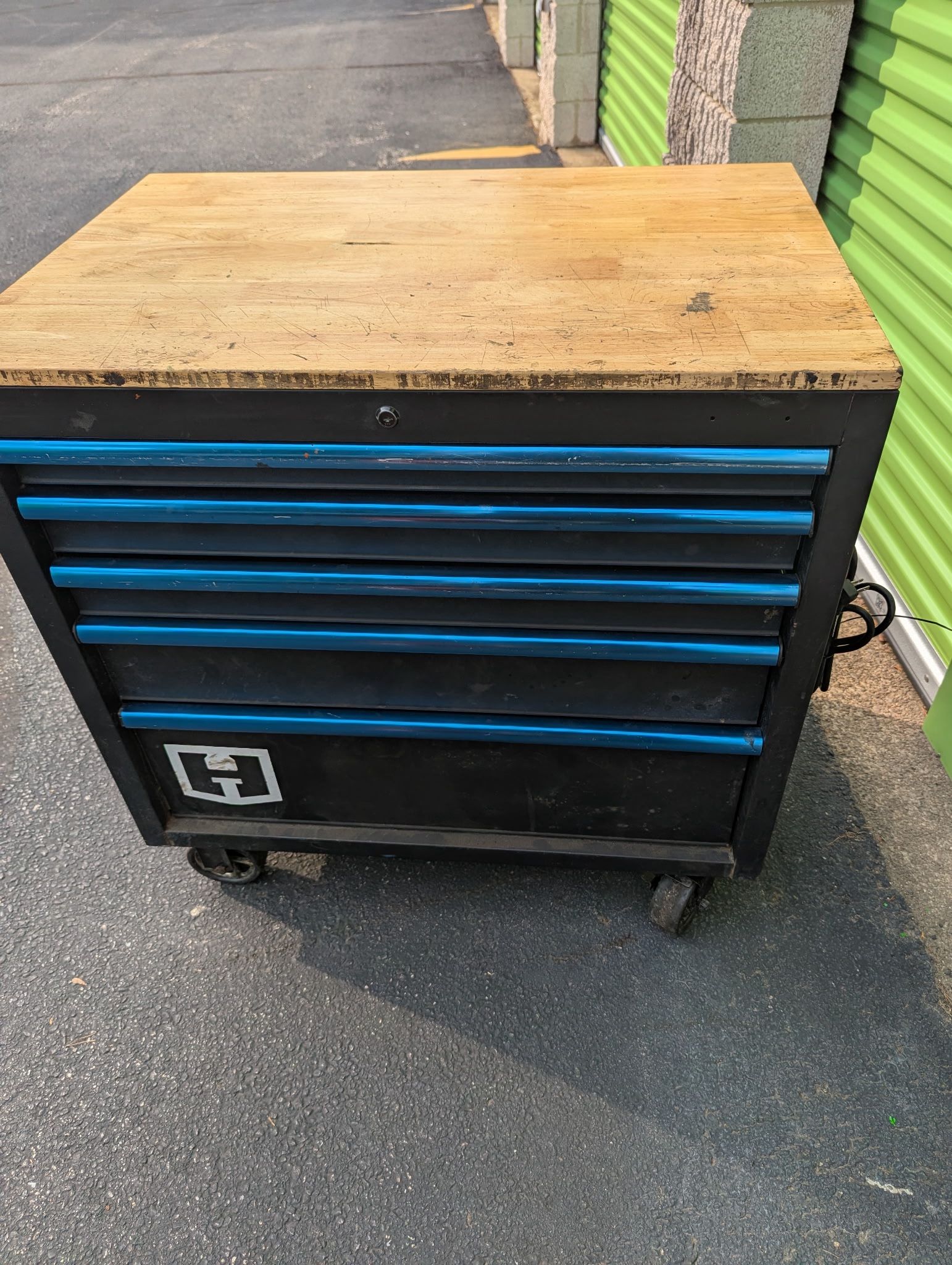 Used Hart Rolling Toolbox $200 OBO