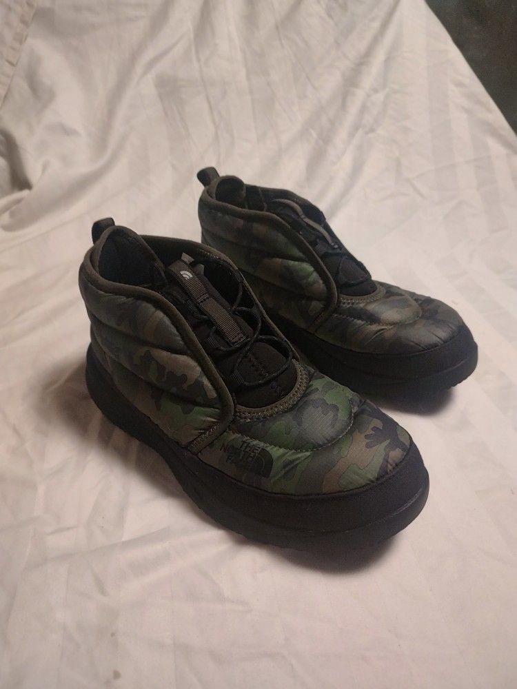 The North Face Down Chukka Boots Mens 7 Green Camo