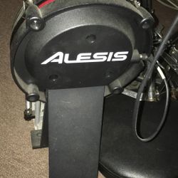 ALESIS ELECTRIC DRUMS