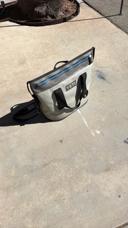 YETI Hopper Soft-Sided Cooler Bag