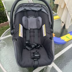 Evenflo LiteMax Infant Car Seat With Seat Base  $50 And Extra Base For $20