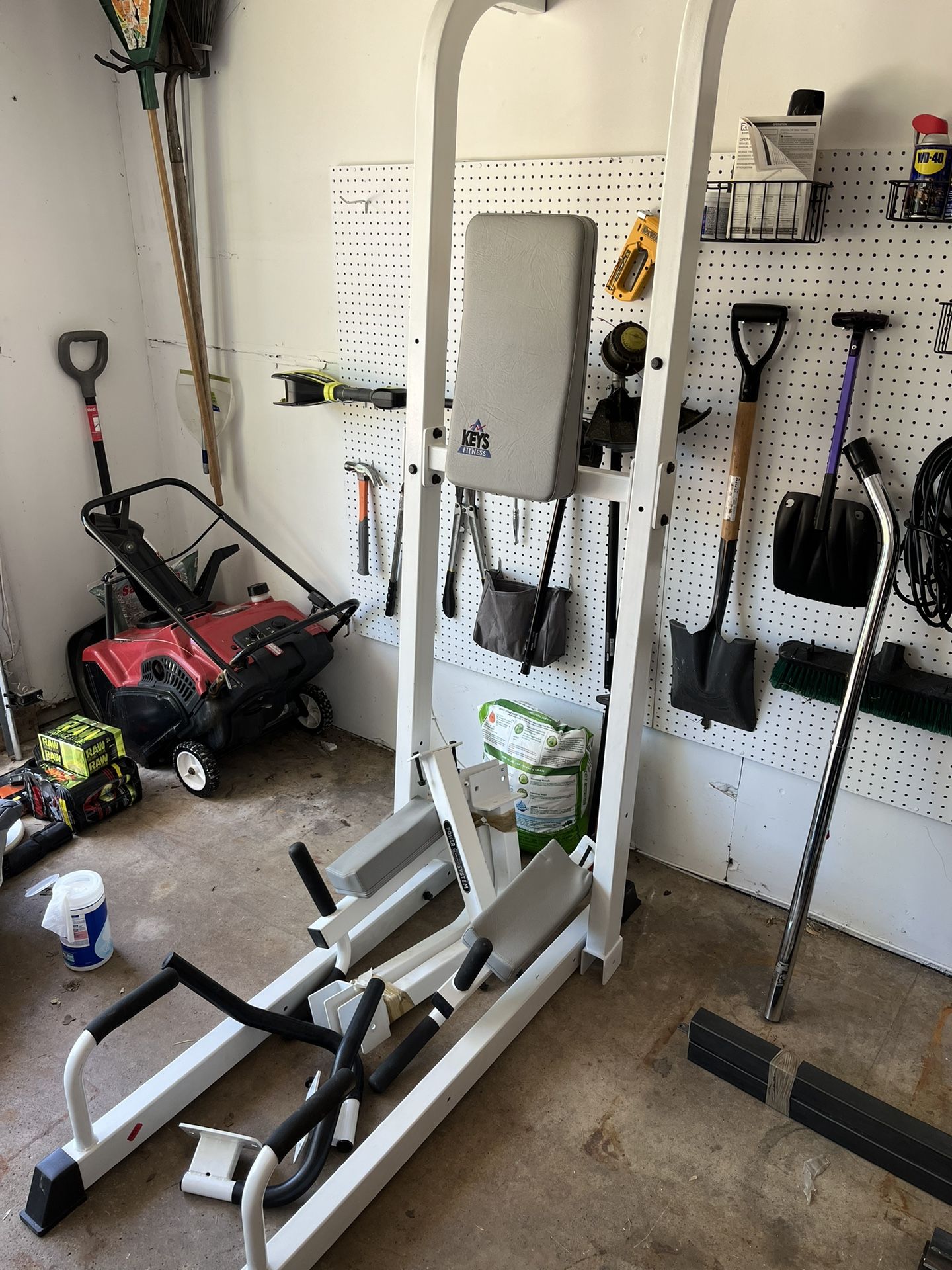 Keys Fitness - Pull Up/Ab/Dip Machine