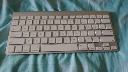 Apple Keyboard