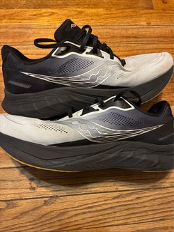 Size 14 Saucony shoes