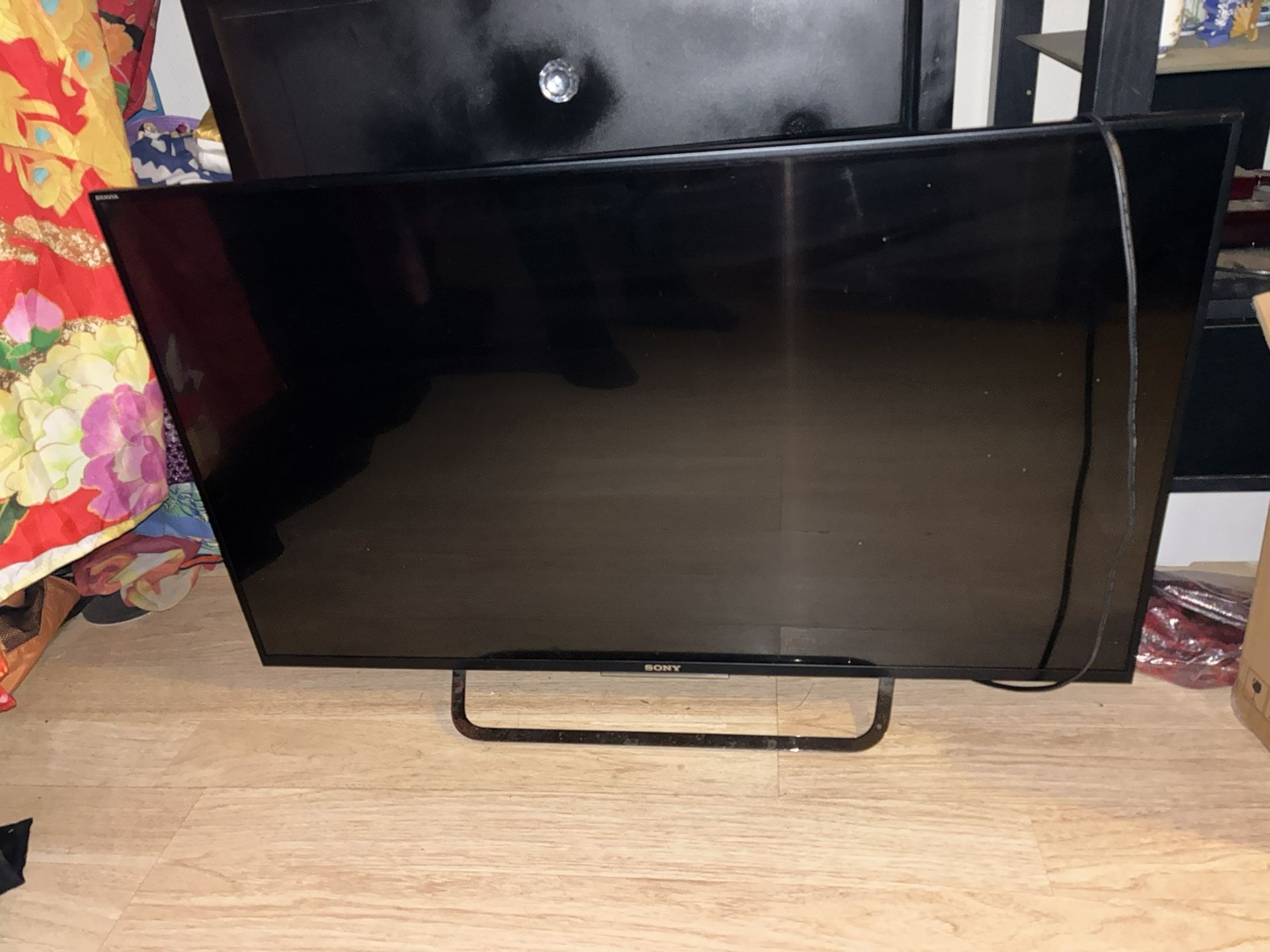 Sony LCD Monitor 38in 