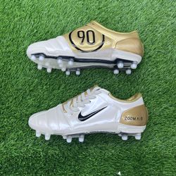 Nike Total 90 soccer cleats size 8.5 no box