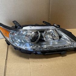 HID Headlight For 2013 - 2015 Lexus ES300h ES350 Driver Passenger