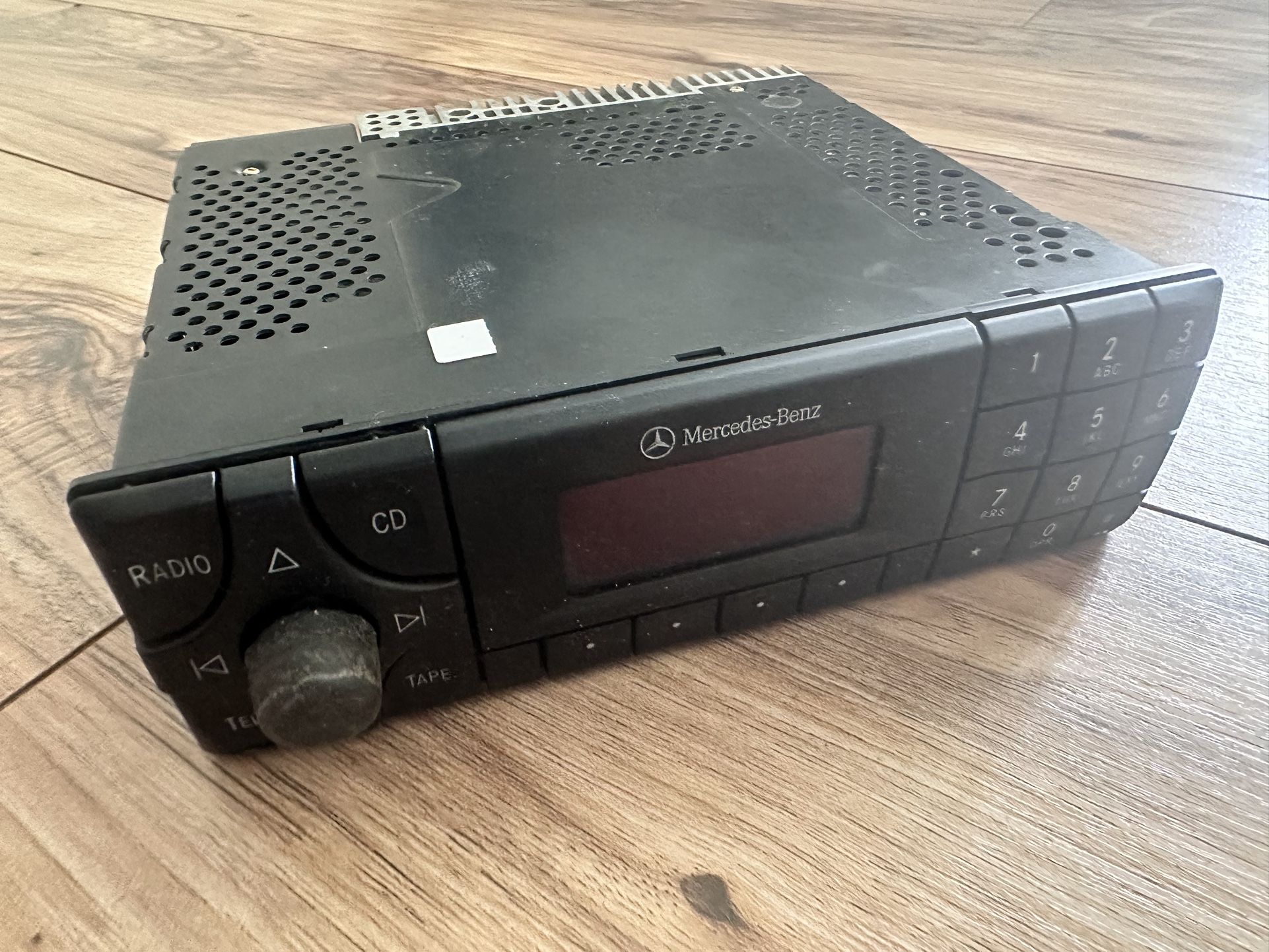 MERCEDES Benz R129 RADIO CM2299 - Working But Broken Display