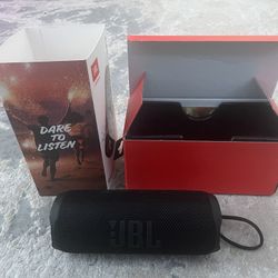 JBL Flip 6 Speaker