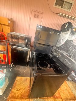 dishwasher Refrigerator, microwave under the mound, electric range, dishwasher
