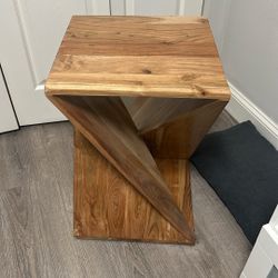 Rustic Farmhouse End Table 