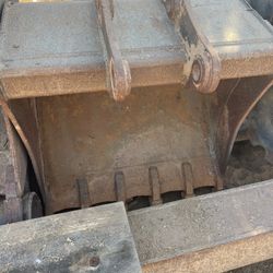 36 Inch Backhoe Bucket