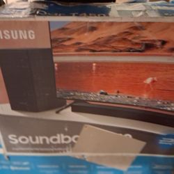 Samsung Soundbar T450 Open Box NEW