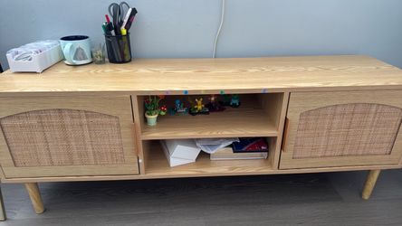 TV Stand, Side Table & TV – Good Condition”