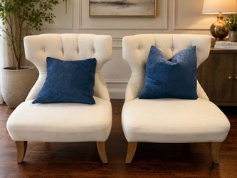 Set of 2 Cream Tufted Accent Chairs