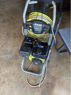 Ryobi 2900 psi pressure washer con dos mangeras esta casi nueva caladita pido $$280 obo