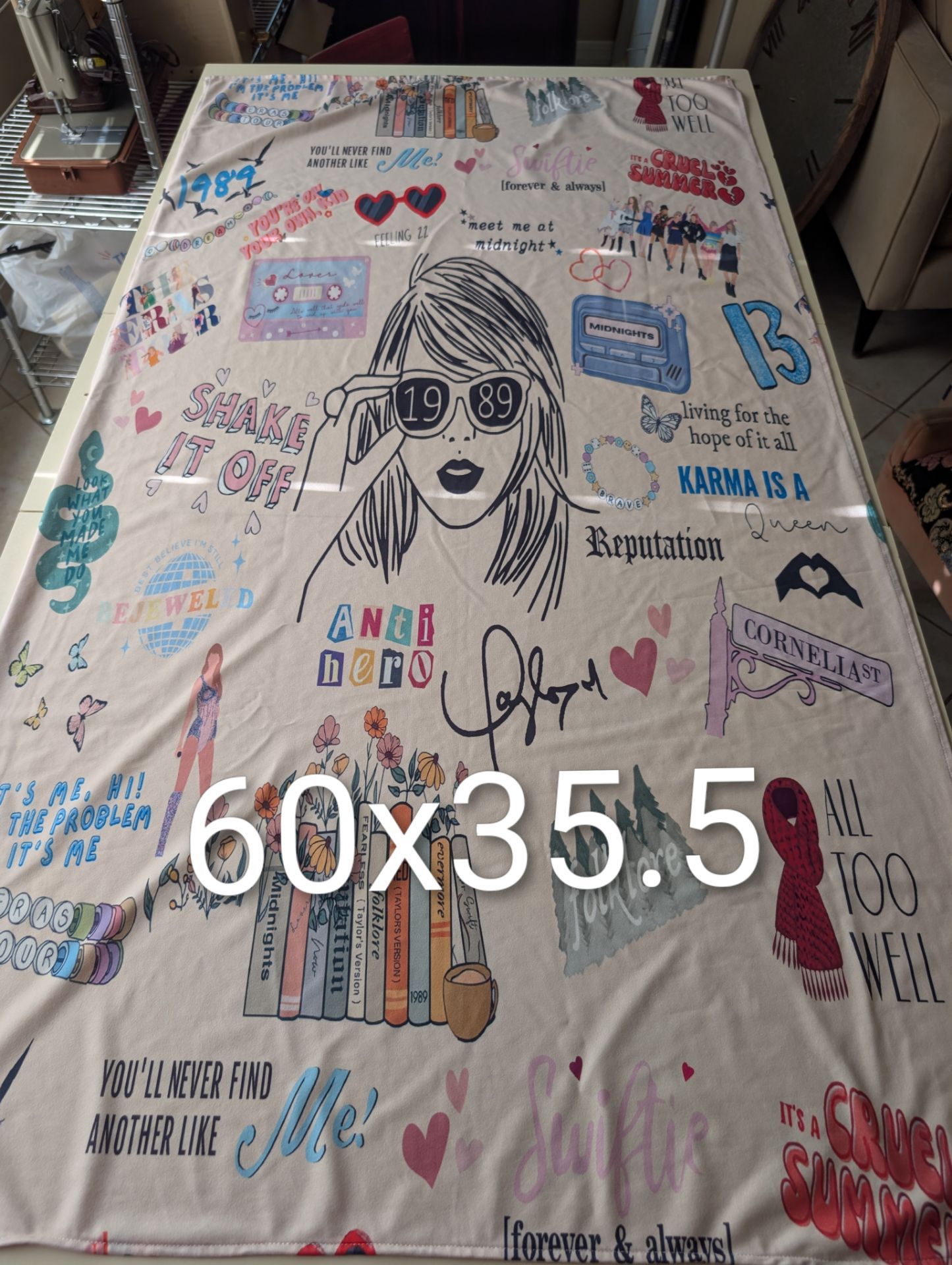 Taylor Swift throw 60 x 35.5
