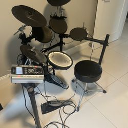 Roland TD-9 11 Piece Electric Drum Set