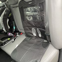 Black Seat Protector & Carseat Organizer