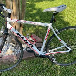 Fuji Newest 1.0 Road Bike 