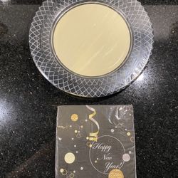 Premium Quality 10 Dinner 11” Paper Plates & 18 Party Creations New Years Napkins