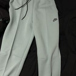 nike tech pants