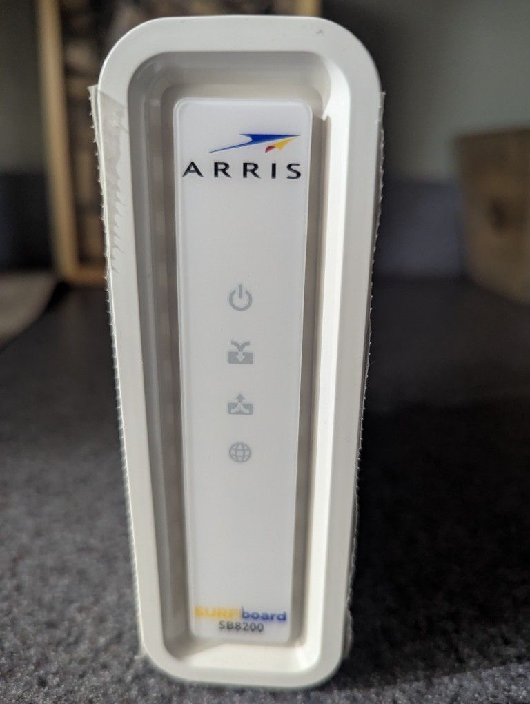 Arris Surfboard Modem SB8200