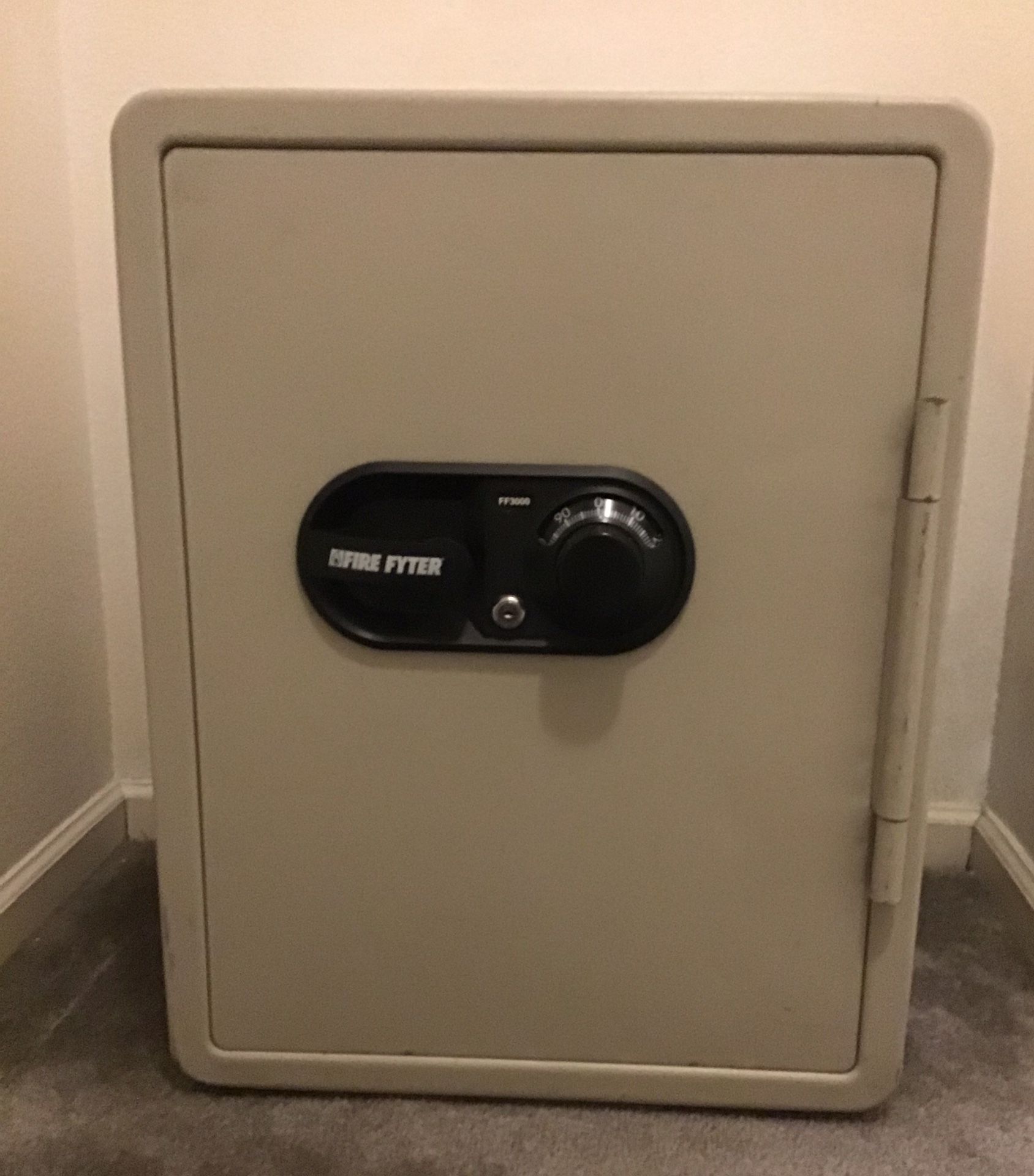 Fire Fyter Safe Model FF3000 for Sale in Elk Grove, CA OfferUp