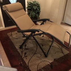 Oversized Zero Gravity Outdoor Reclining Lounger 