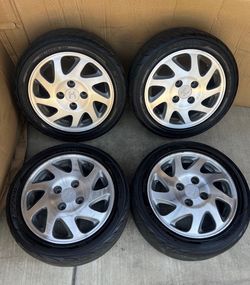 Set of Honda wheels 1994 to 1996 PRELUDE VTEC SI 15x6.5 OEM 15" RIMS 4X114.3 ACCORD 195/50R15 TIRES. Sold AS-IS, all Wheels have wear and curb scratch
