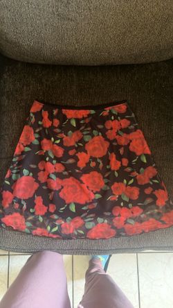 Medium black skirt with flowers