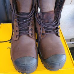 New Men Composite  Toe Work Boots . New Worn Once Great Boot Size 13 