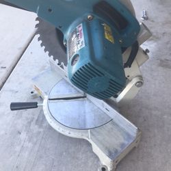Makita 10 Inch Miter Saw