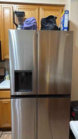 LG Refrigerator - 27 cu.