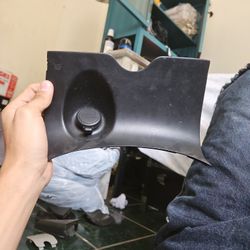 2003 Acura RSX center box trim