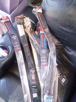 BF Goodrich Premium Beam Wiper Blades – Lot of 4